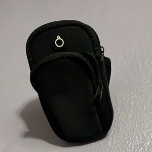 Black Arm Pouch with Zipper